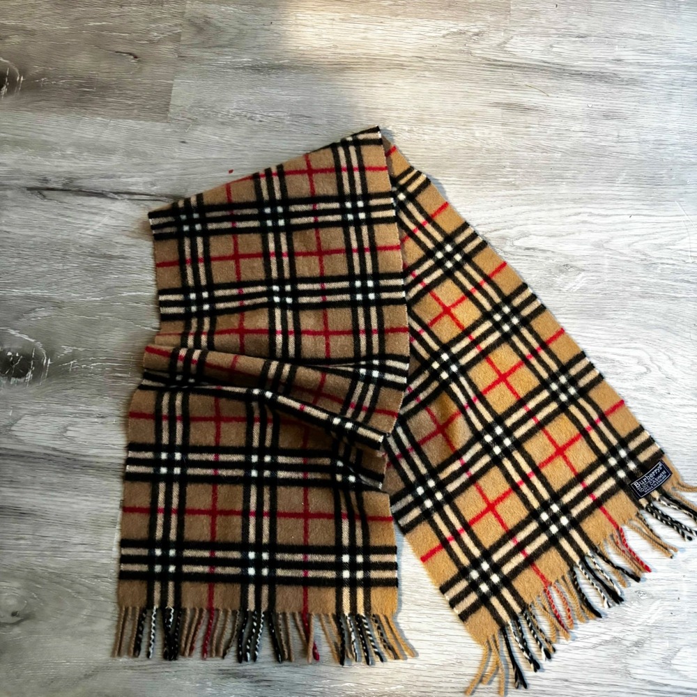 Burberry London 100 Cashmere Scarf Nova Check Plaid Fringe Made England - Picture 3 of 4